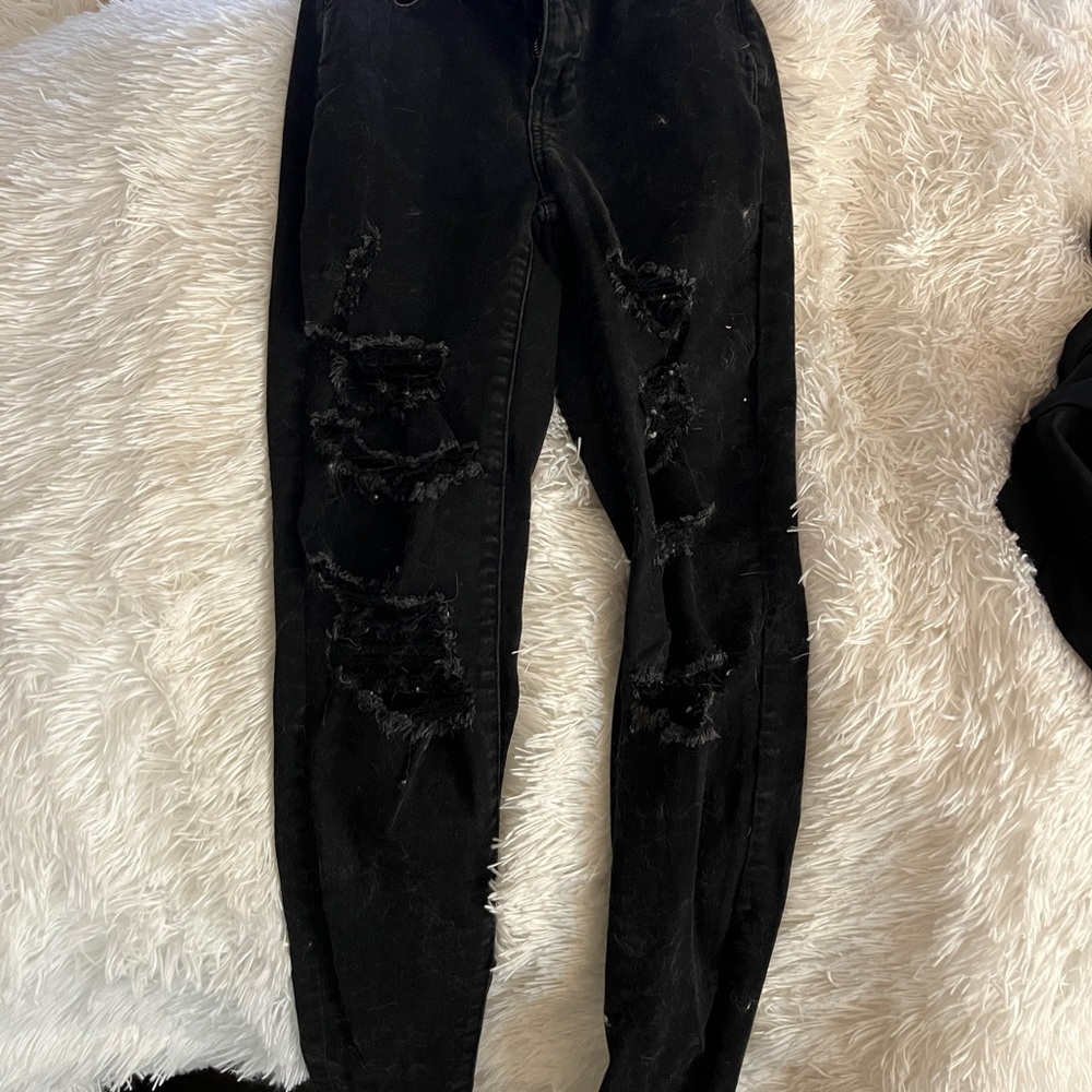 American Eagle ripped skinny jeans